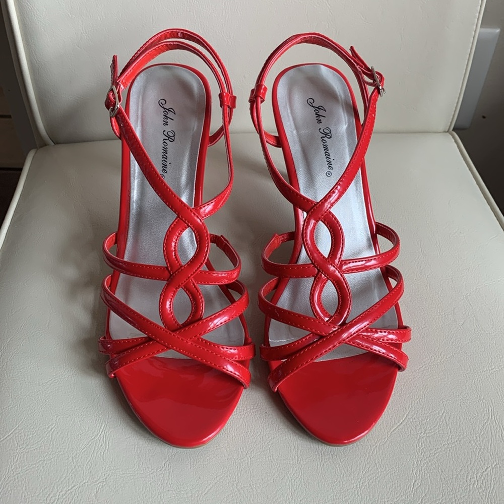 John Romaine patent look heels EUC